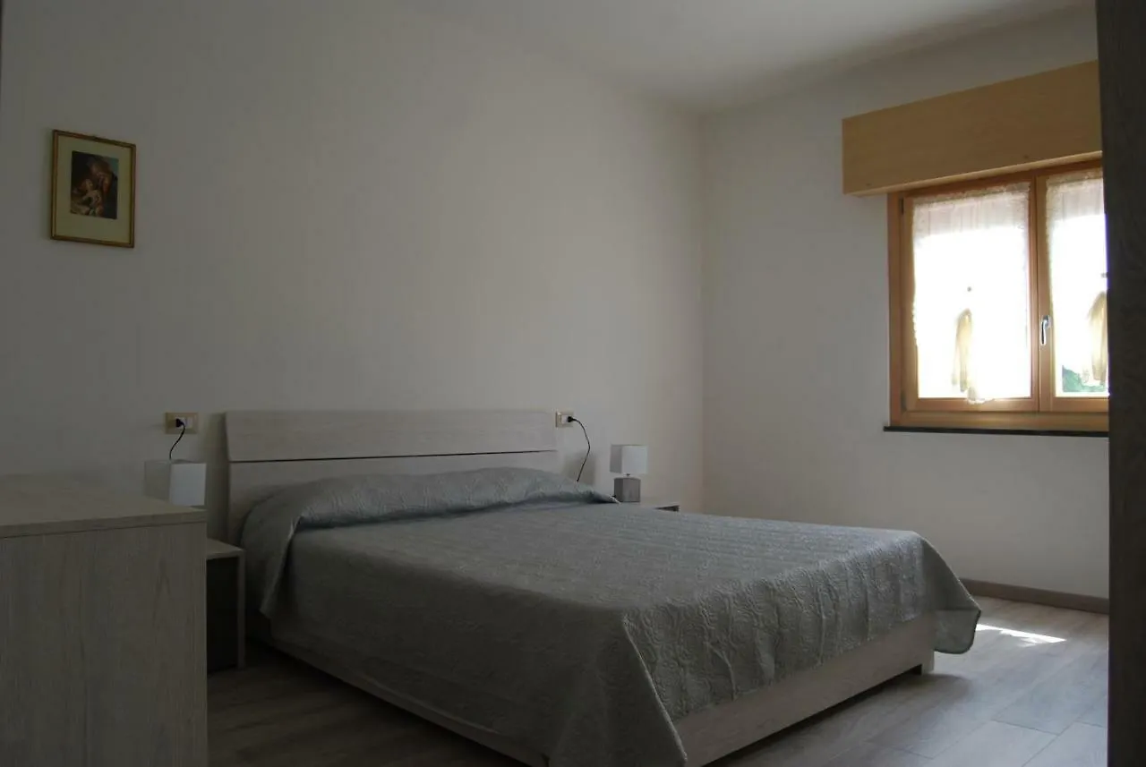 Corte Grazia San Zeno di Montagna 0*,